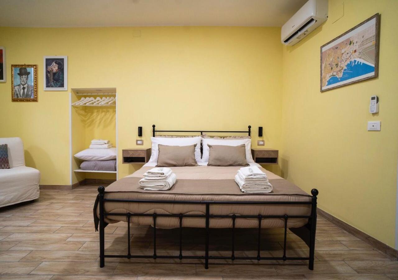 Casa De Curtis Apartment เนเปิลส์ ภายนอก รูปภาพ