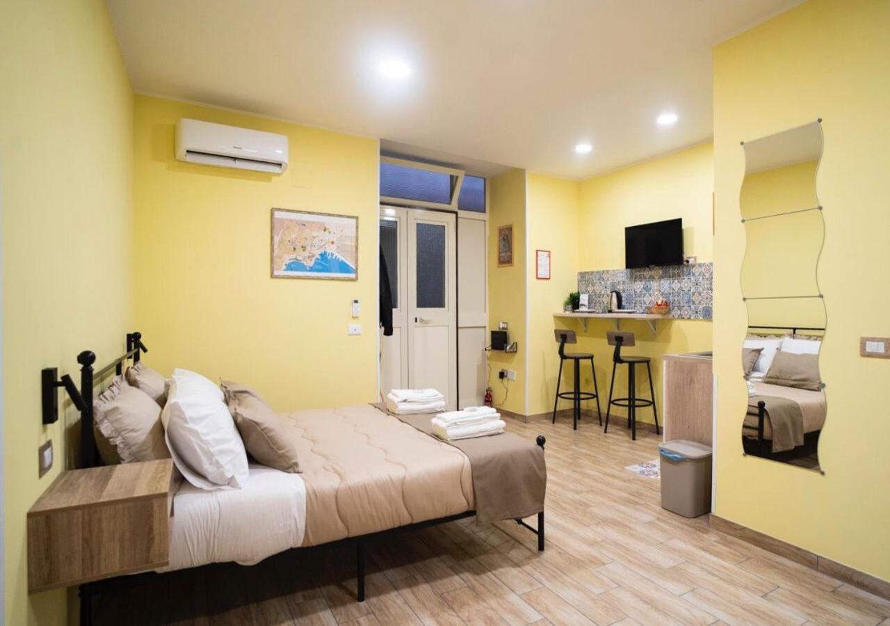 Casa De Curtis Apartment เนเปิลส์ ภายนอก รูปภาพ